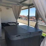 Penthouse Felicita Apartman