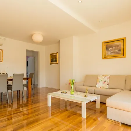 Penthouse Felicita