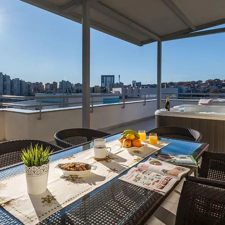 Apartment Penthouse Felicita Split
